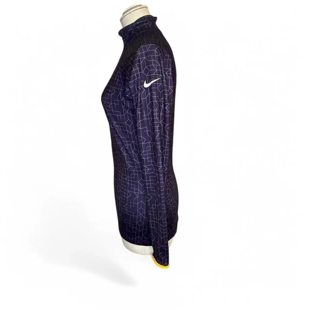 NikePro Hyperwarm 1/2 zip Pullover (size M) 145